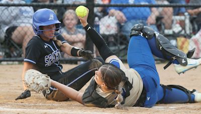 What we learned from No. 5 Collins-Maxwell softball's regional quarterfinal win over Glidden-Ralston