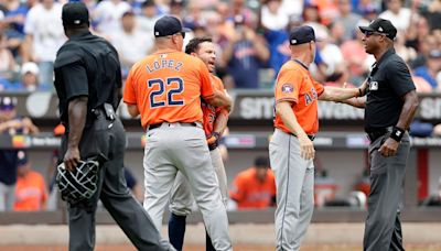 José Altuve es expulsado tras furioso reclamo contra los umpires