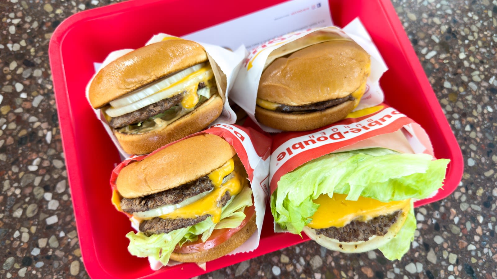 7 Fast Food Chains That Never Use Frozen Burger Patties & 5 That Do