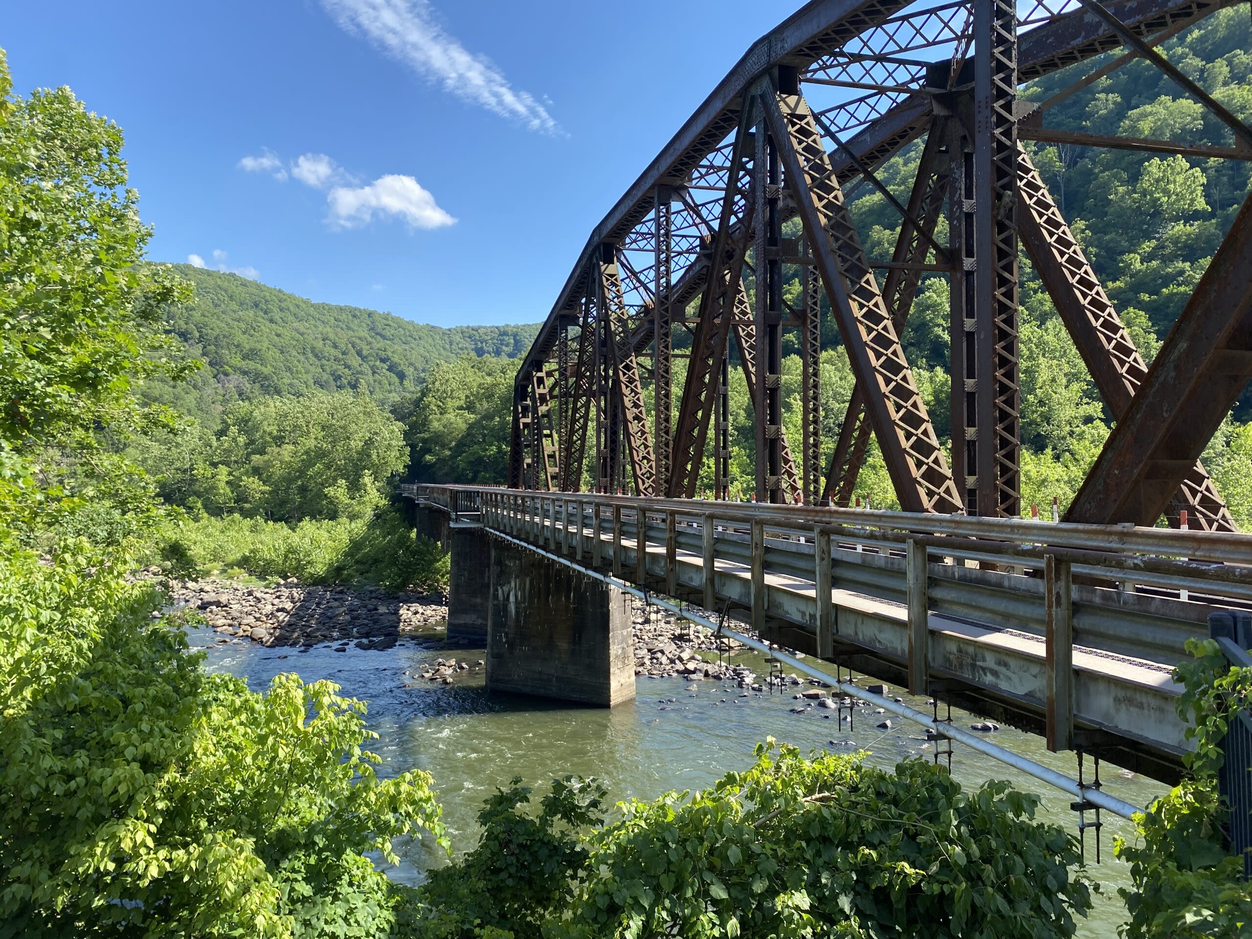 New River Gorge National Park Service looking for more volunteers to go on trails - WV MetroNews