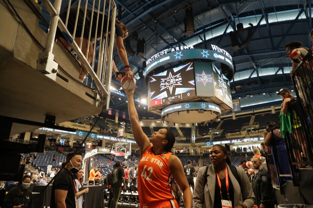 Connecticut Sun players react to WNBA full-time charter flights: ‘We’re all kind of shocked”