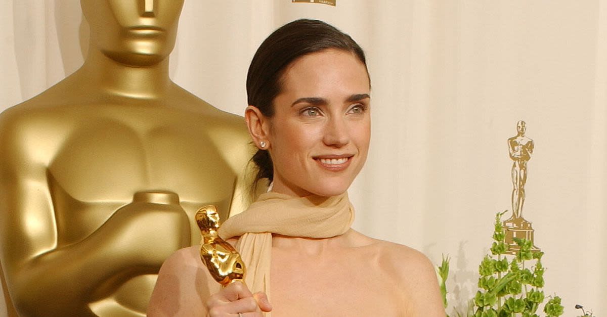 Jennifer Connelly Says She Experienced A 'Complete Shutdown' During 2002 Oscars Speech