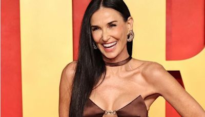 Demi Moore volvió a paralizar las redes luciendo diminuto bikini a los 61 años: posó junto a su pequeña nieta