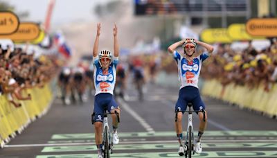 Francia tiene a su primer líder: Bardet se lleva la etapa inaugural del Tour