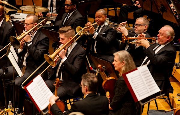 Review: Wynton Marsalis’ Jazz at Lincoln Center Orchestra in a spirited, if uneven, collaboration with the CSO