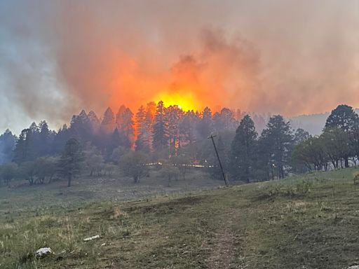 Blue 2 wildfire grows to over 1,400 acres, prompts evacuations in Lincoln County