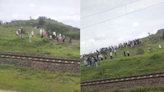 VIDEO: Stone Pelted On Passenger Train In Maharashtra's Jalgaon