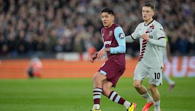 Bonito gesto: Edson Álvarez y el resto del West Ham entrenaron con camisetas pintadas por niños - La Opinión