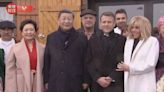 Xi treated to local French folk dance performance at Col du Tourmalet