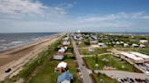 Louisiana island town to repeal ordinance, let driver fly vulgar anti-Biden flag