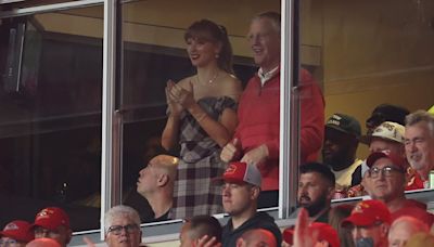 Taylor Swift and Brittany Mahomes sit apart again at a Chiefs game