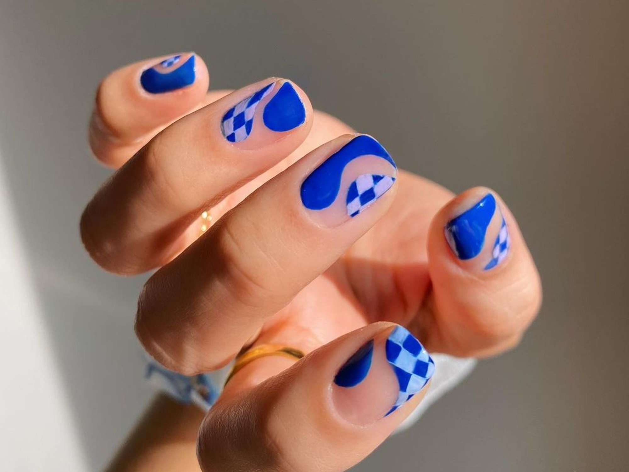 22 Short Summer Nail Looks to Wear Through August