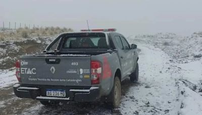 Las imágenes que dejó la nevada en Córdoba: continúa la alerta amarilla en medio del avance del frente frío