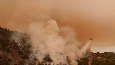 Searing heat wave grips large parts of the US and causes deaths in the West