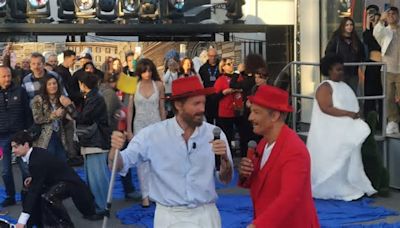 Fiorello chiude Viva Rai2, ultima puntata con Amadeus, Jovanotti e Ultimo: “Una bella storia, forse irripetibile”