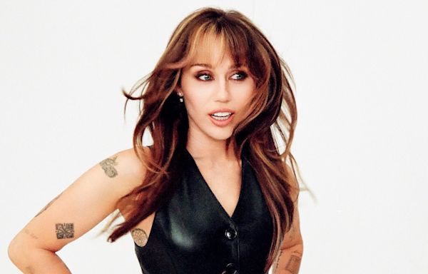 Miley Cyrus Signs With CAA