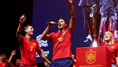 La UEFA abre expediente a Rodri y a Morata por su cántico 'Gibraltar es español'