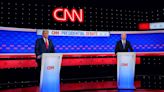 Un agresivo Trump carga contra un titubeante Biden en el debate presidencial en Atlanta