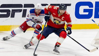 Does focusing on Aleksander Barkov’s elite two-way play undersell Panthers captain’s offense?