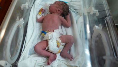 媽媽死時寶寶還在肚子裡 加薩醫院成功搶救早產兒