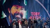 Roger Clemens brings OU-Texas Red River Rivalry to CMT Music Awards tribute to Toby Keith