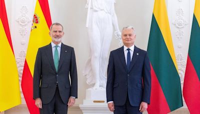 Felipe VI se reúne en Vilna con el presidente de Lituania