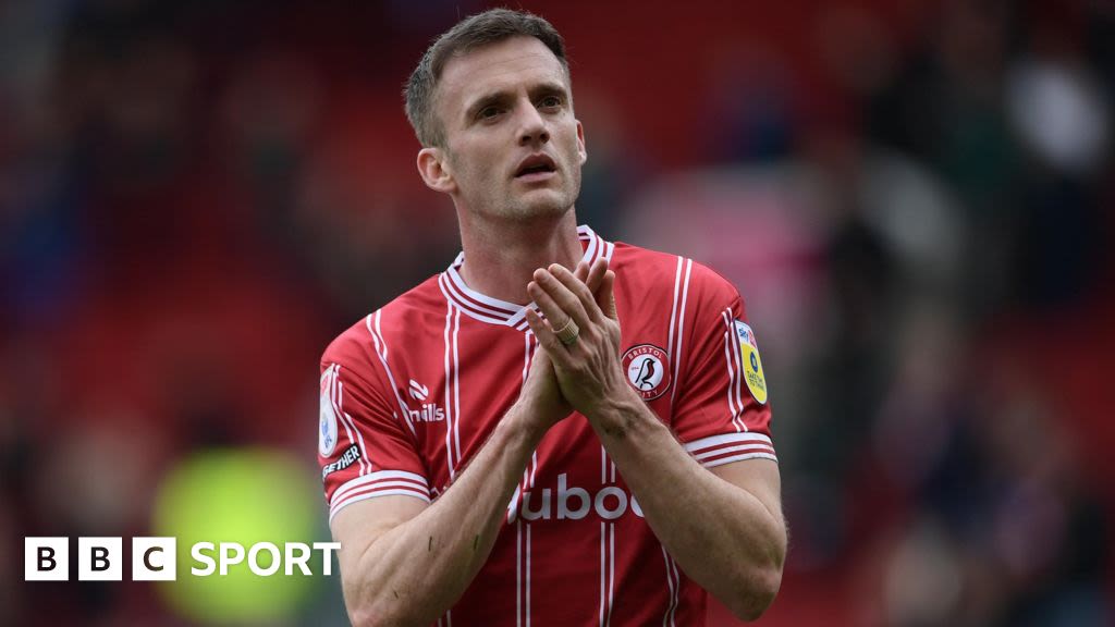 Andy King: Bristol City midfielder to retire at end of season