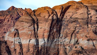 Hiker dead and her parents fighting for their lives after hot hike in Snow Canyon