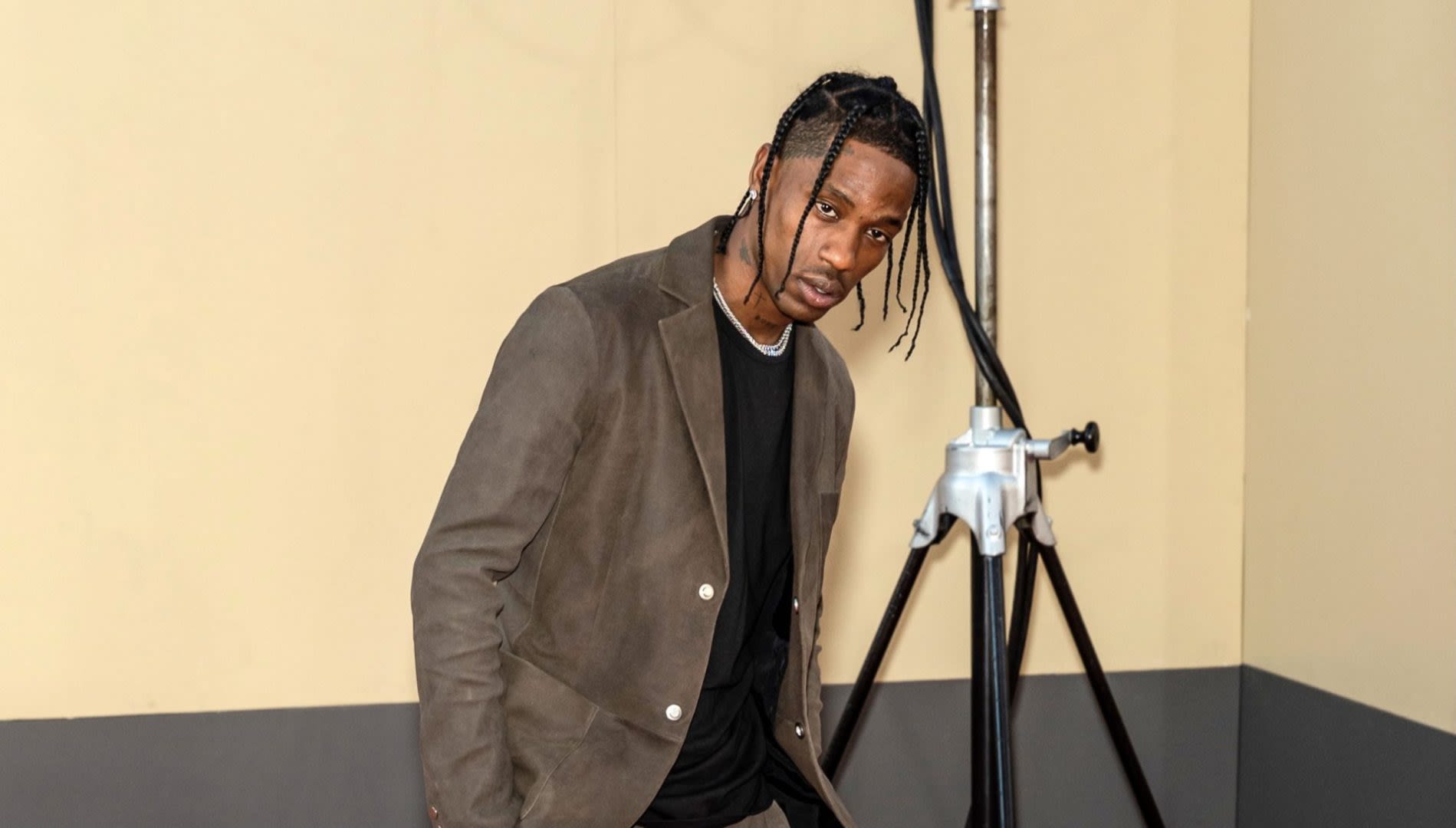 Travis Scott selling mug shot merchandise