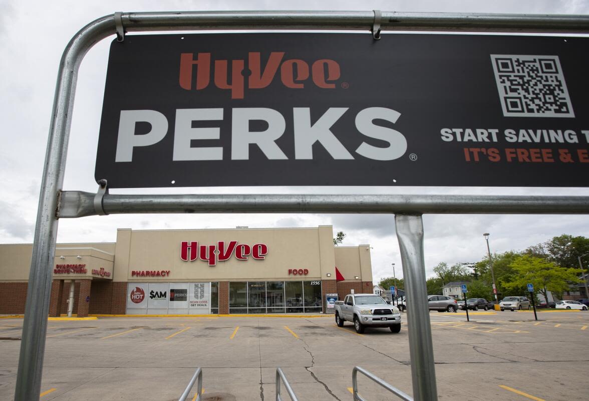 Opinion: Hy-Vee, where there’s a cold corporate shrug in every aisle