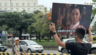 台南民眾無聲訴求反國會濫權 獲響應物資不絕