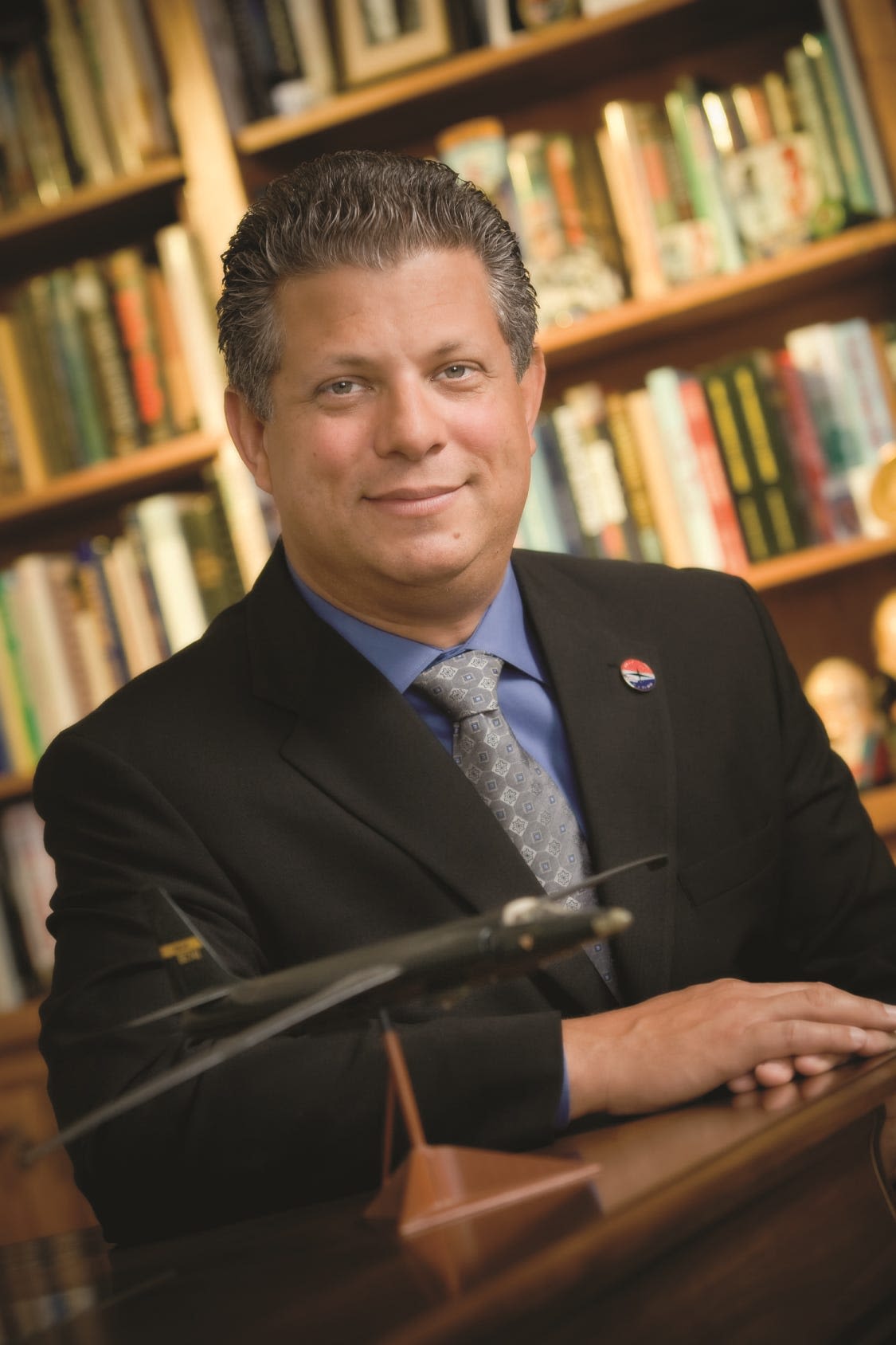 Son of CIA U-2 pilot Francis Gary Powers, focus of Steven Spielberg film ‘Bridge of Spies,’ to speak in Oshkosh