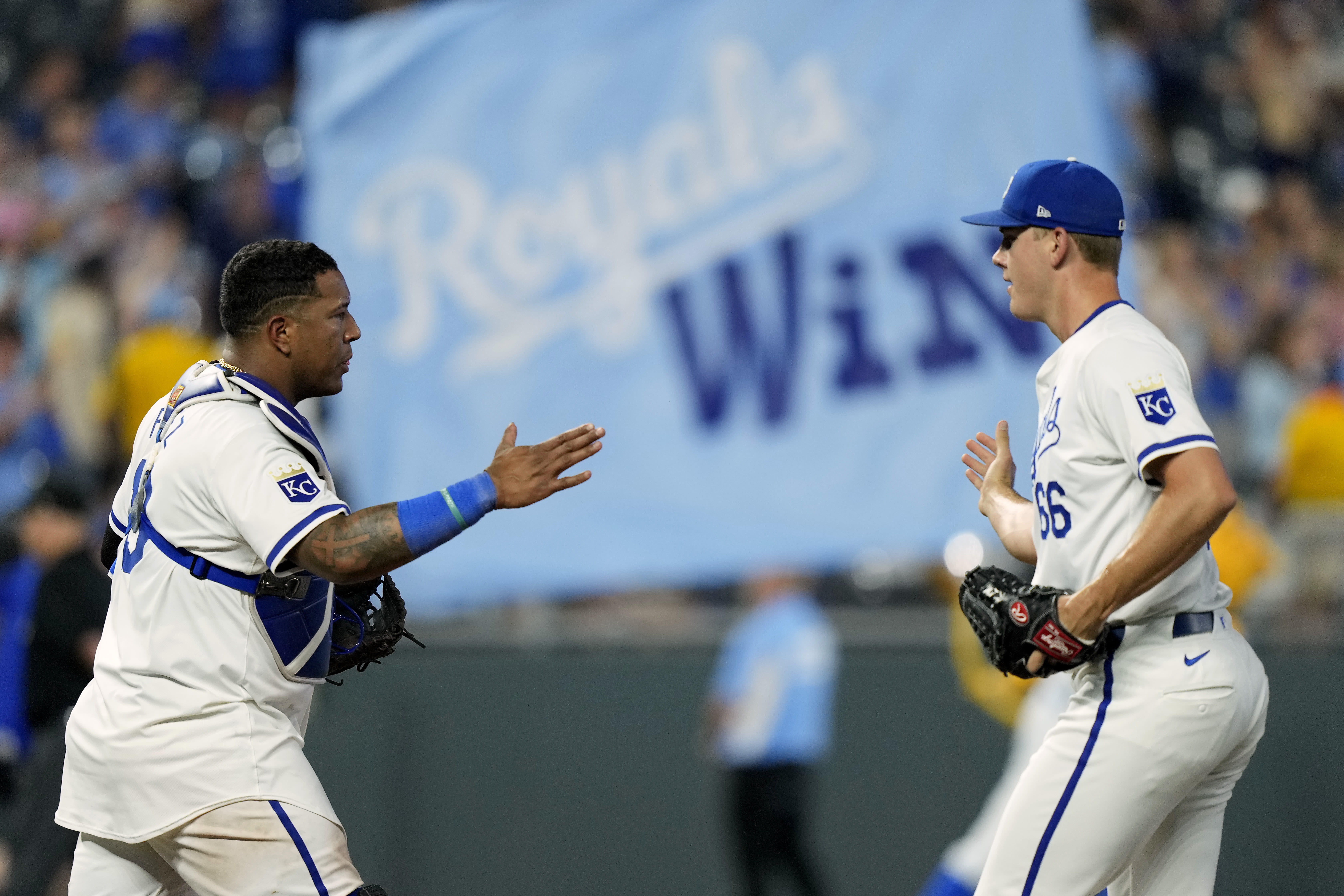 Ragans strikes out 11 as Royals beat Marlins 4-1 for fourth win in 15 games
