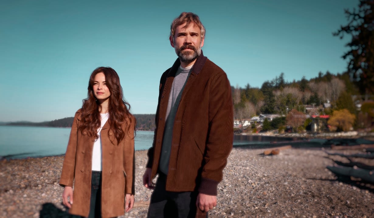 New Mystery Alert: Murder in a Small Town’s Rossif Sutherland Explains How the Series Is a ‘Love Letter’ to His Late Father