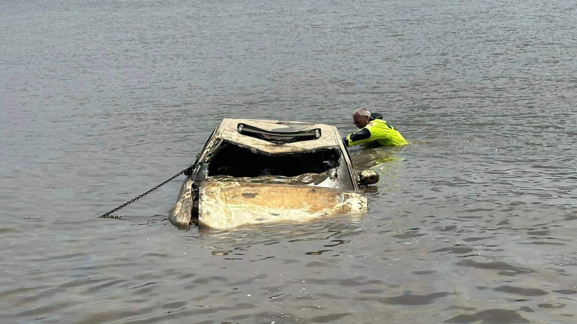 Stolen Chrysler Discovered In Illinois River