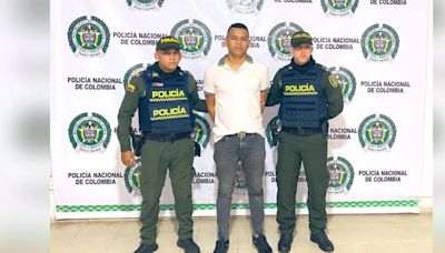 En Valledupar las autoridades capturaron a un hombre con circular azul de la Interpol: evadía a la Policía simulando ser un taxista