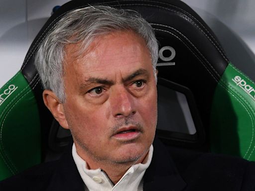 Jose Mourinho among favourites for Chelsea job after seeing his odds of replacing Mauricio Pochettino slashed following flurry of betting activity | Goal.com Nigeria