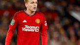 Donny van de Beek: Dutch midfielder completes move to La Liga side Girona and ends troubled Manchester United spell - Eurosport