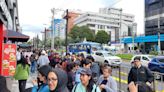Desde las 07:00 hicieron fila seguidores de Aventura para adquirir una entrada a su concierto en Quito