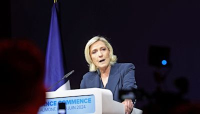 Análise: Vitória da extrema direita na França cria ameaça até 2027 e força Macron a se voltar à esquerda