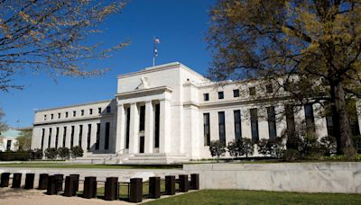 Here's what changed in the new Fed statement