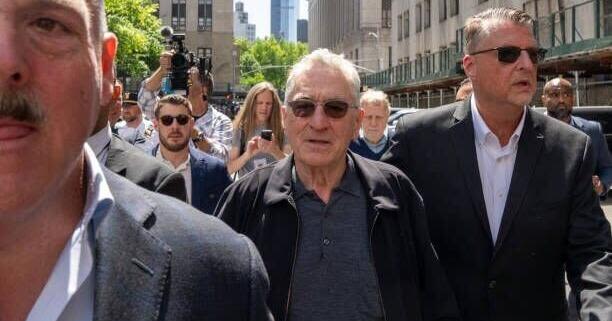 Robert De Niro Clashed With Pro-Trump Protesters Outside Trial - #Long