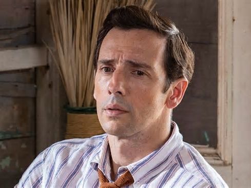 BBC Death in Paradise Ralf Little replacement 'sealed' as returning detective