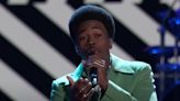 ‘The Voice’ Playoffs: Nathan Chester Channels James Brown For Beatles Cover