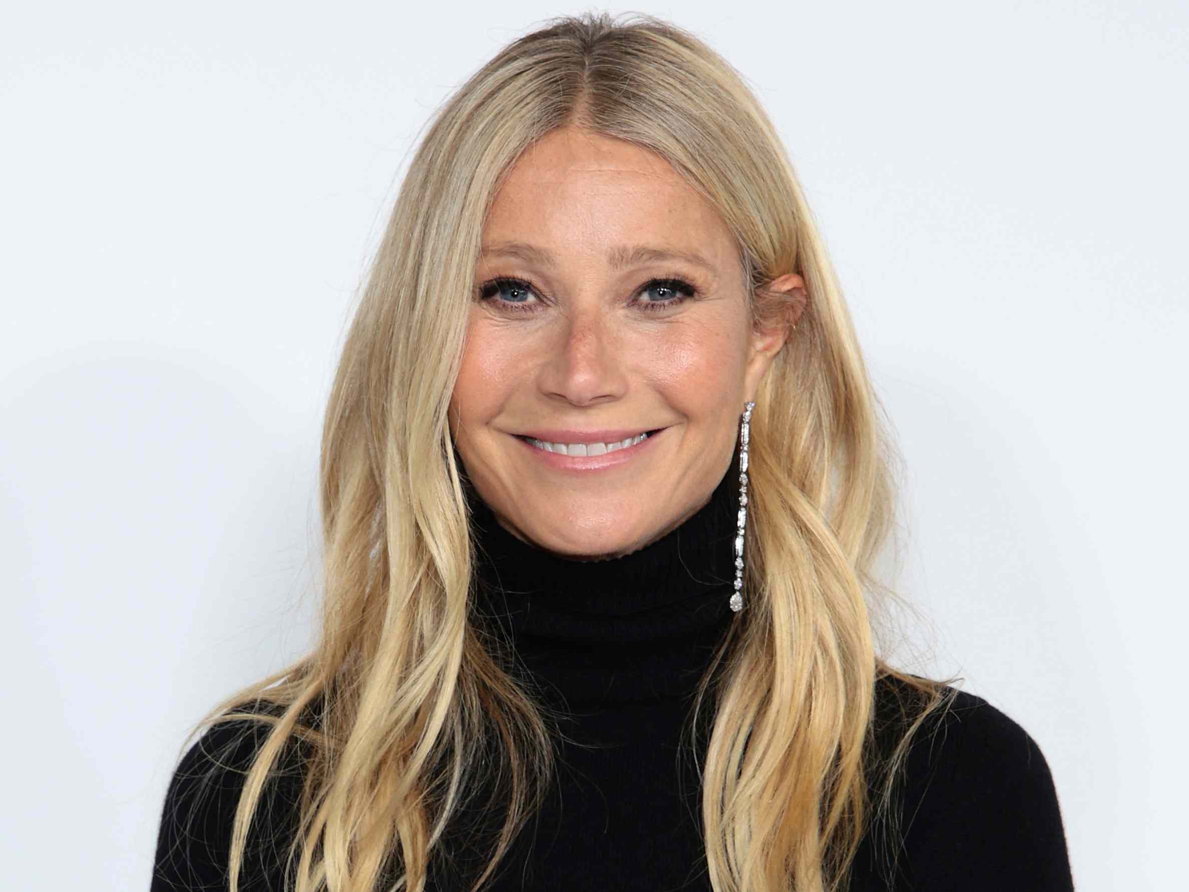 Gwyneth Paltrow’s Red-Hot Leggings Are From an Oprah-Favorite Brand