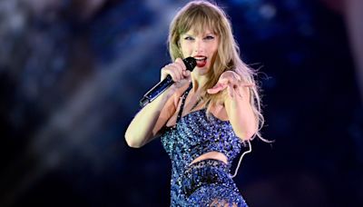 Watch as Taylor Swift’s dancer shocks star with VERY rude outburst live on stage