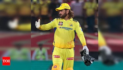 MS Dhoni Playing with Muscle Injury, Chennai Super Kings Coach Wants Him for Big Sixes | Chennai News - Times of India