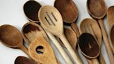 How to clean wooden spoons