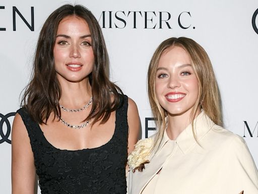 Ana de Armas y Sydney Sweeney brillan en la alfombra roja por el estreno de su película en el Festival de Toronto