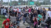 Una caravana migrante parte del sur de México para presionar en vísperas de las elecciones